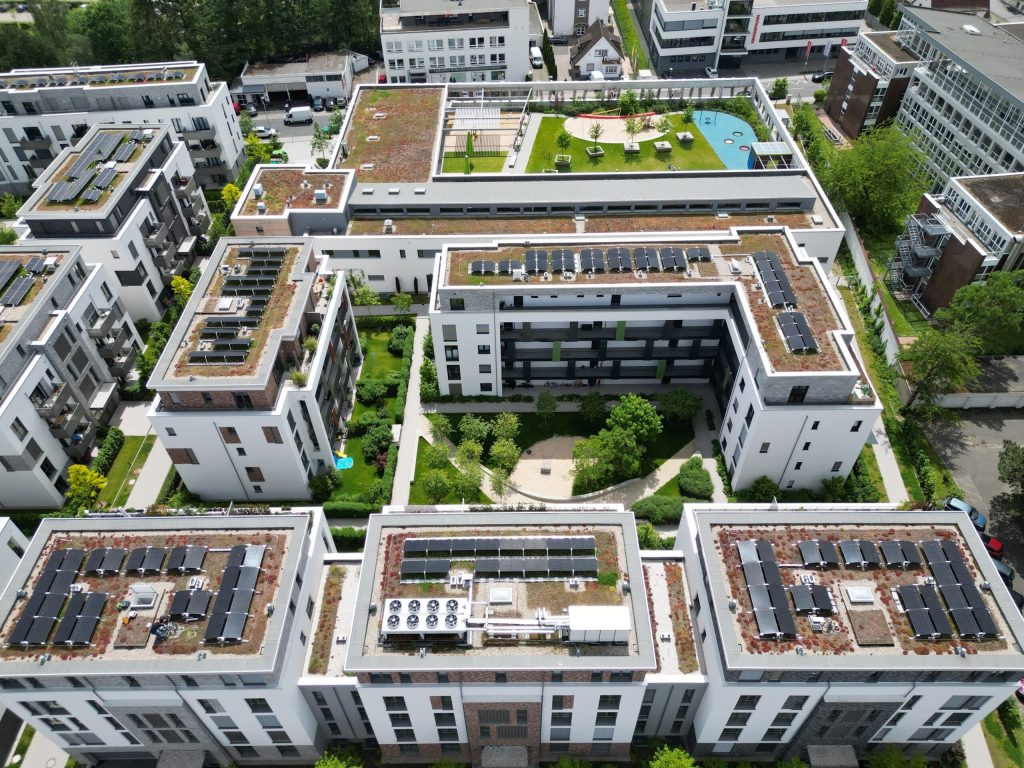 Photovoltaikanlage inkl. Mieterstrom auf mehreren Wohnhäusern.
